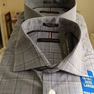 Tommy Hilfiger Shirts - 2 PACK Men's Button Down Shirts Tommy Hilfiger Tommy Hilfiger Shirts - 2 PACK Men's Button Down Shirts Tommy Hilfiger